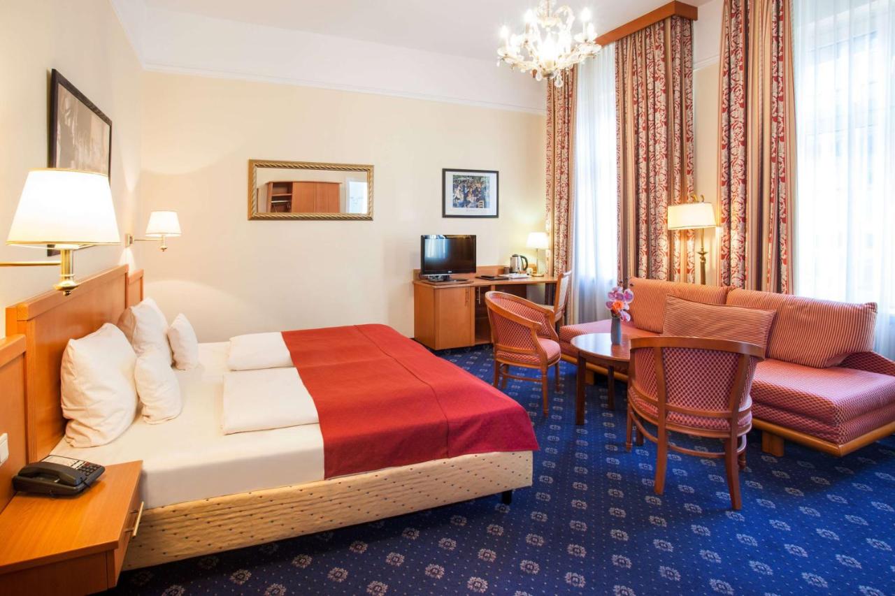 Book a cheap room in Centro Hotel National Frankfurt